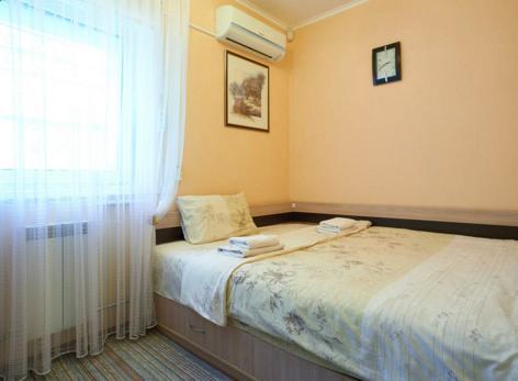 Boryspil Sleep&Fly Guesthouse Ngoại thất bức ảnh